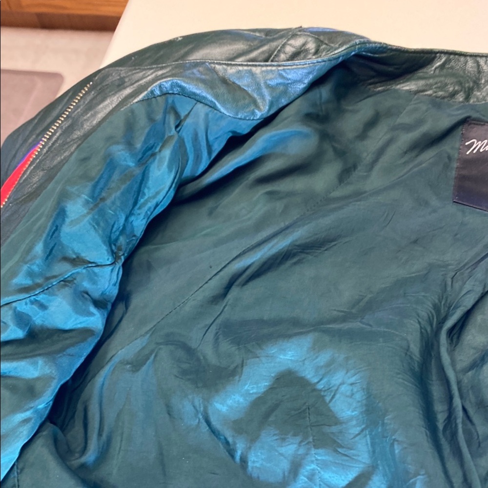 North Beach Leather. - Picture 11 of 11